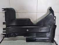 Osłona podwozia prawa Audi A4B8 2012 rok lift nr 8K0825216F