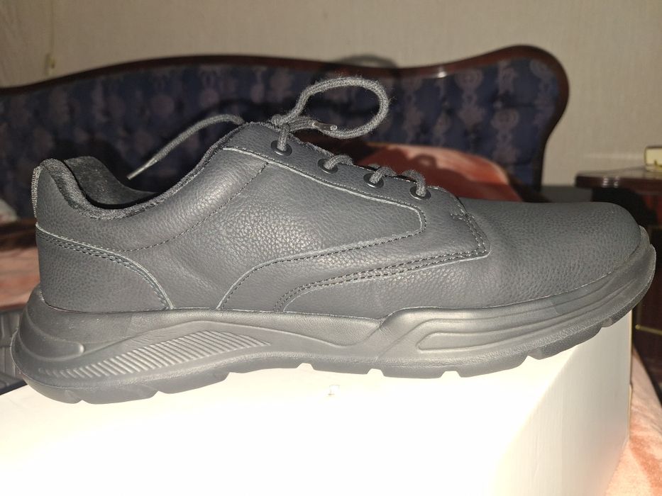 Продам полуботинки осень-зима экокожа 45 размер