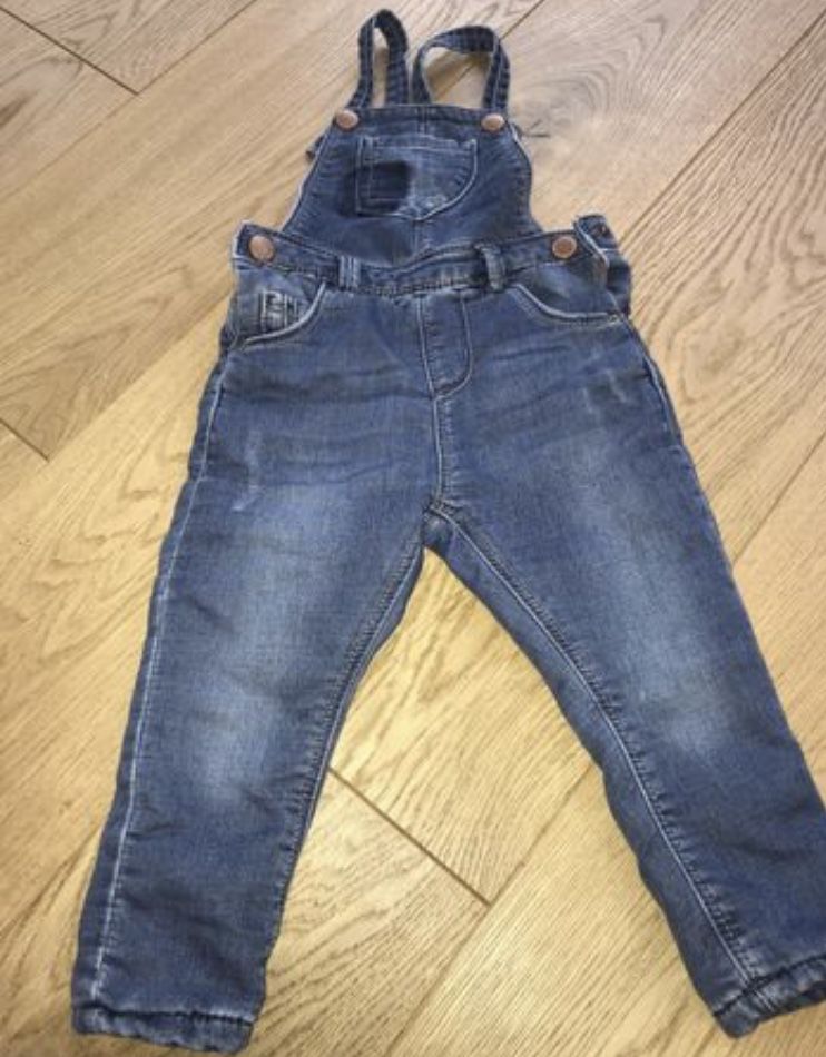 Ocieplane ogrodniczki jeansowe Zara 86