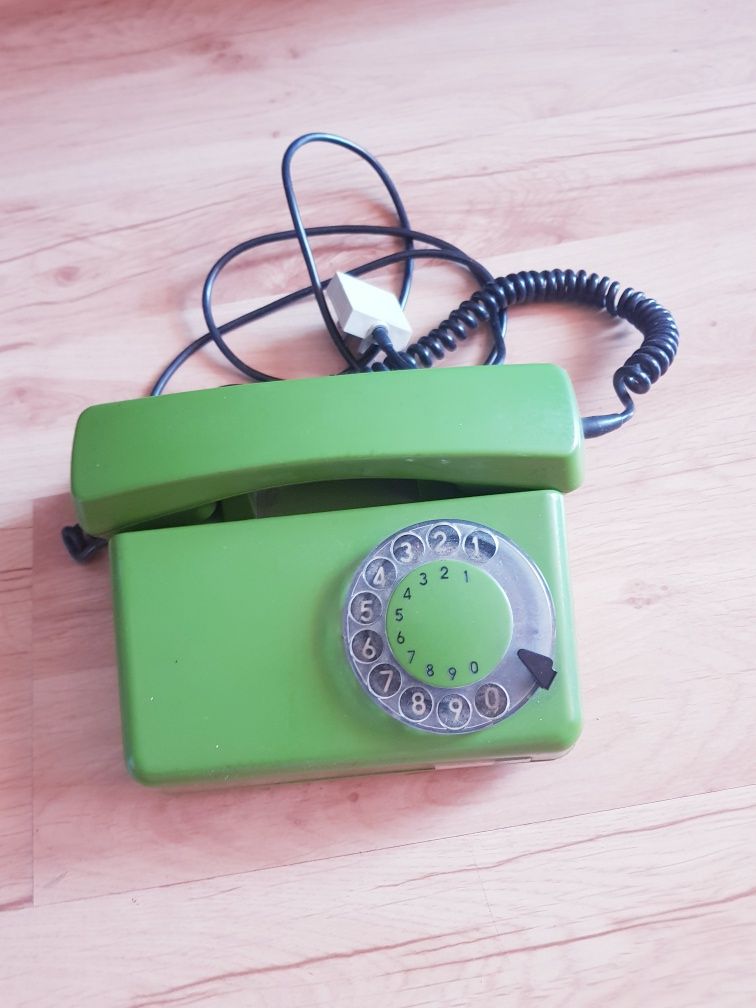 Telefon stacjonarny Tullipan 319 RWT z czasów PRL