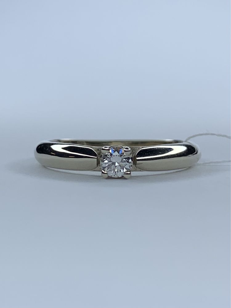 Каблучка з діамантом в стилі Tiffany. Кольцо бриллиант.