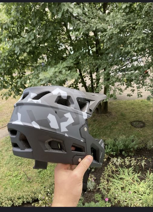 Вело шолом шлем 665грам mtb enduro downhill full face фулфейс fox rock