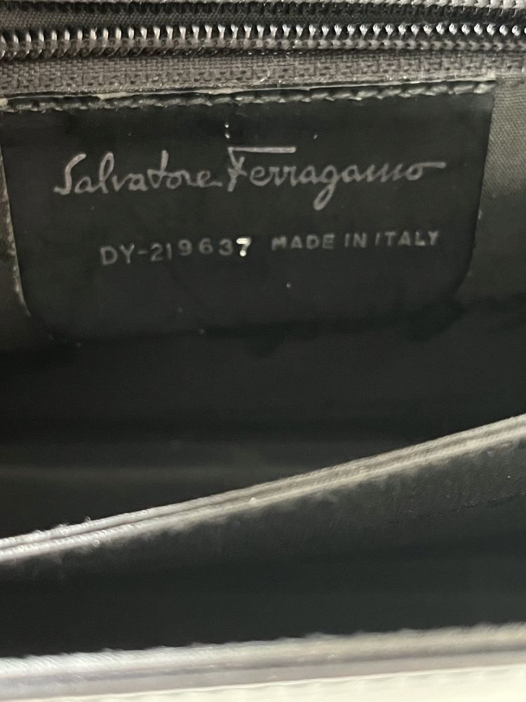 Salvatore Ferragamo Gancini сумка