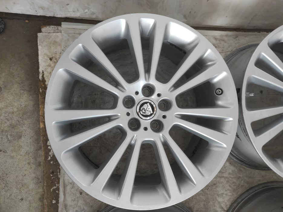 342 Felgi aluminiowe ORYGINAŁ JAGUAR R 19 5x108 Bardzo Ładne Czujniki