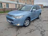 Продам Mitsubishi outlander плагін-гібрид 2014