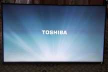 Telewizor Toshiba 50" cali QLED 50QA4C63DG uszkodzony