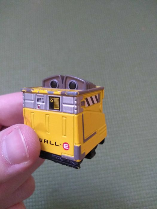 WALL-E zabawka ;