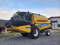Kombajn zbożowy New Holland TC 5.70