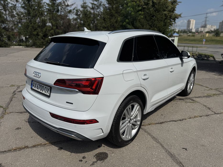 Audi q5 2021 як нова перед максимальна комплектація