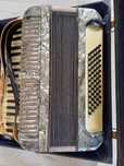 AKORDEON HOHNER 60 basowy sprzedam
