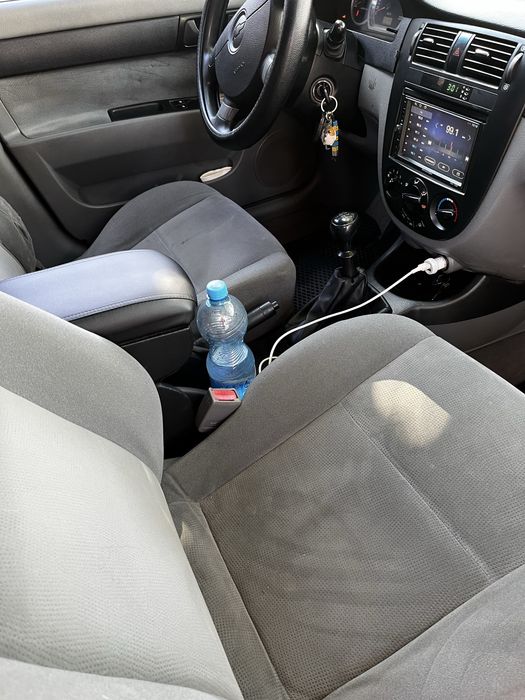 Продам хорошую машину