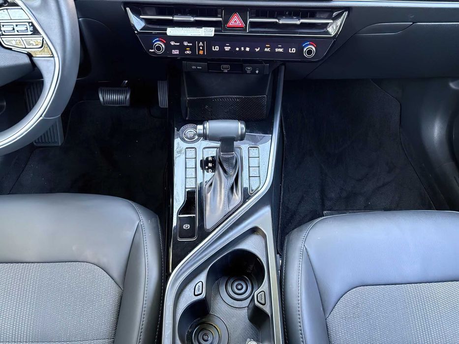 2023 Kia Niro EX