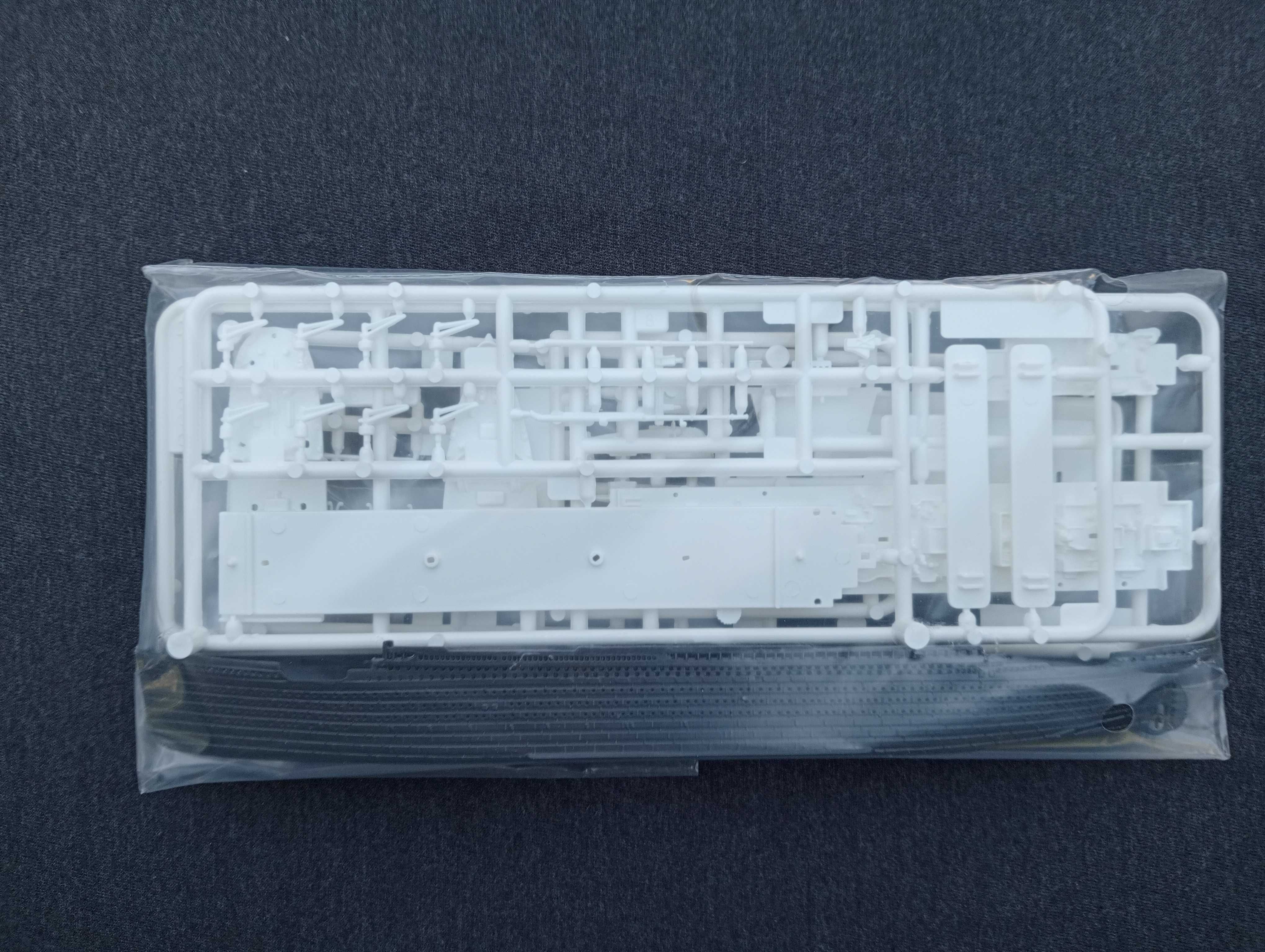 Revell R.M.S. TITANIC 1:1200