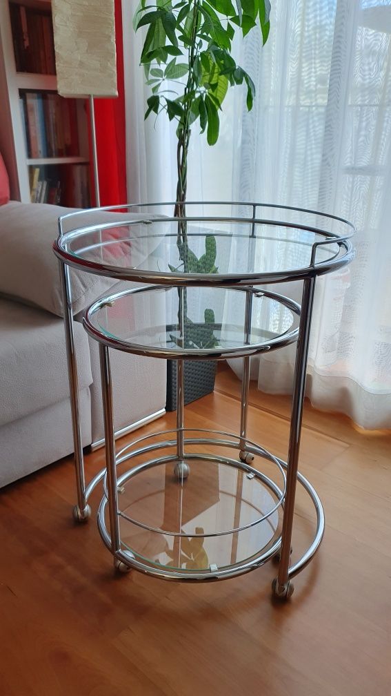 Conjunto 2 mesas de apoio em vidro e inox