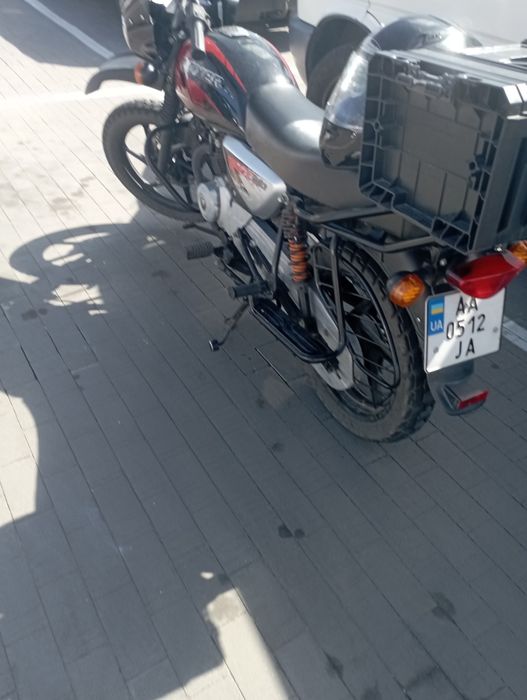 Продам мотоцикл bajaj boxer