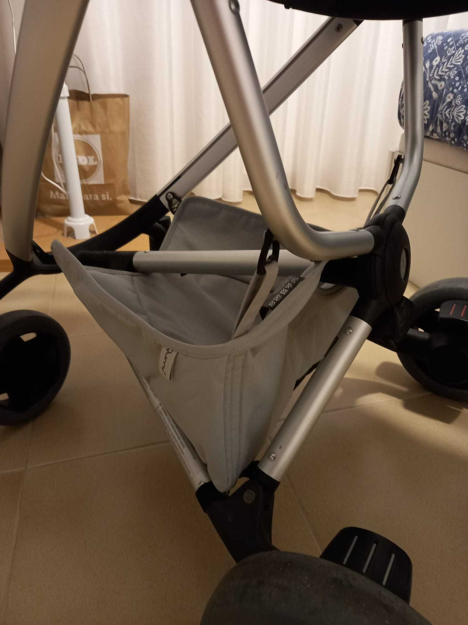 Carrinho de bebé