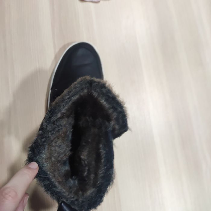 Жіночі теплі чобітки