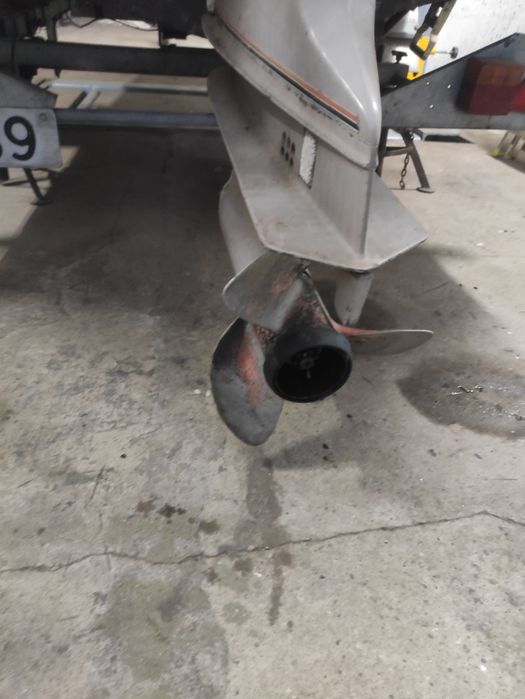 Silnik Johnson 60 zaburtowy