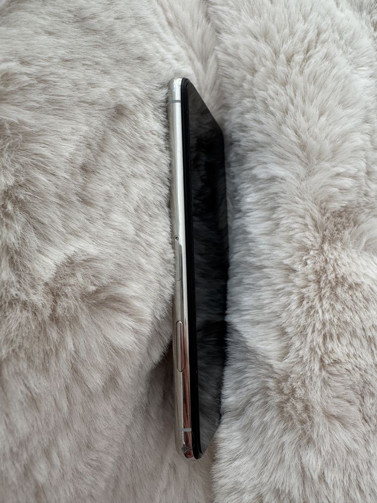 iPhone 10 w dobrym stanie