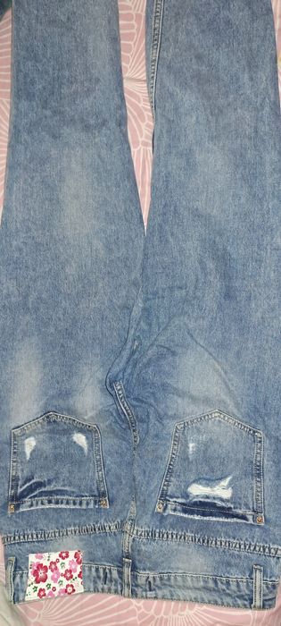 Джинси вишиті в українському стилі