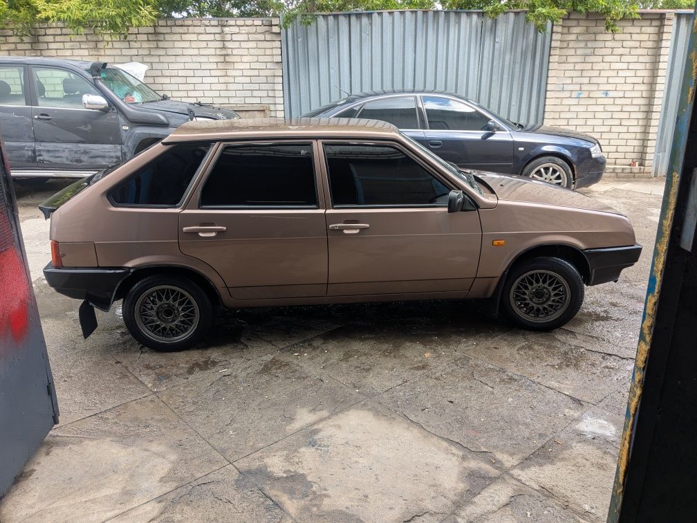 Продам ВАЗ 21093