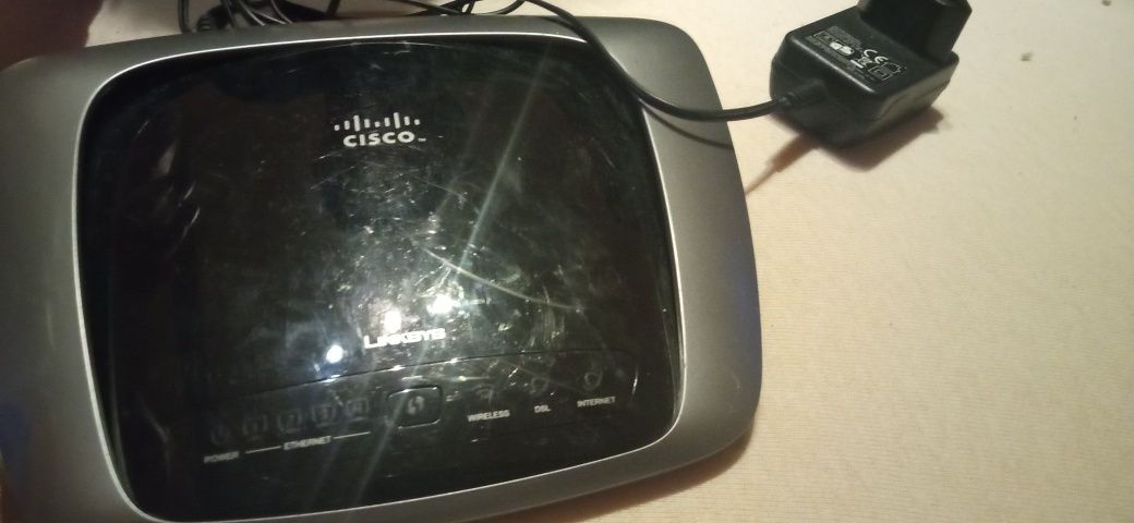 Router   linksys by Cisco