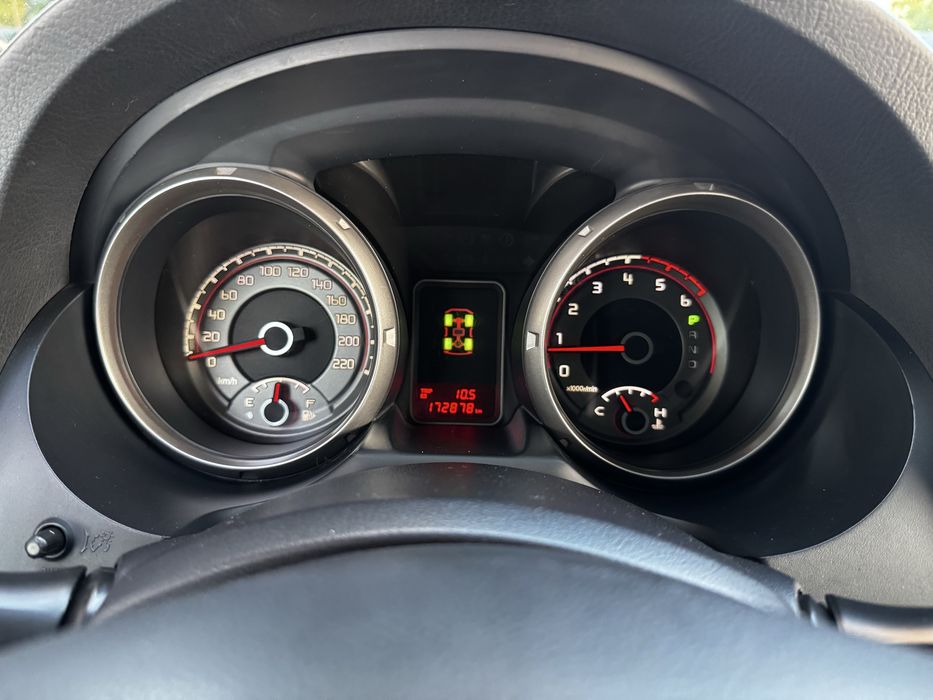 MITSUBISHI Pajero 2012 3.2 дизель 1 хозяин