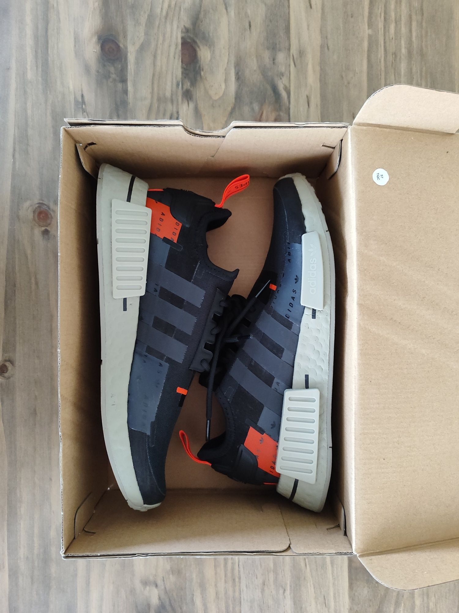 Adidas NMD R1 (num 40)