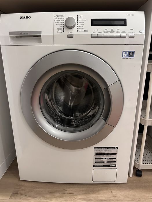 Máquina lavar roupa AEG - 8kg