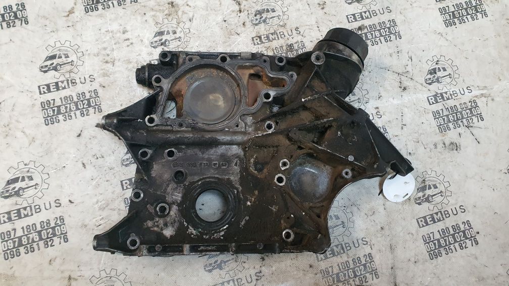 Кришка двигуна передня Mercedes Sprinter 906 OM646 2.2 cdi r6460151202