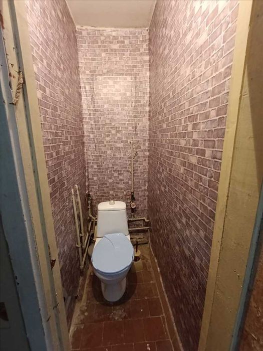 Двокімнатна квартира на Юрівці!