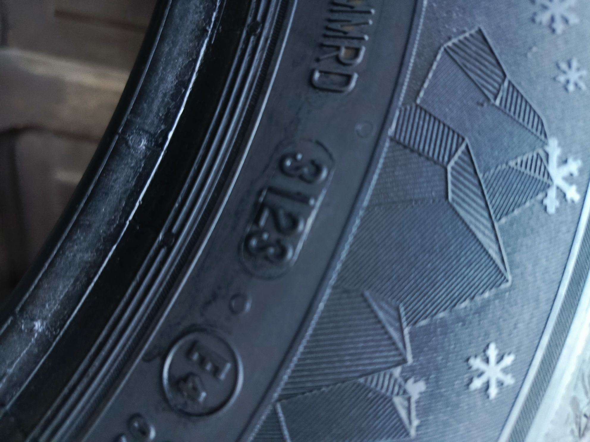 Sprzedam bardzo ładne opony Semperit 185/65 r15