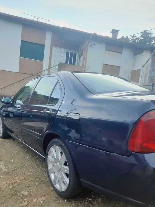 Carro Rover 45 2005