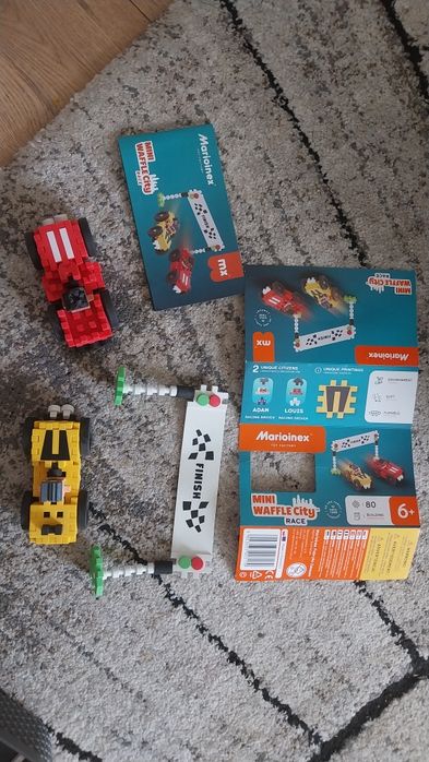 Mini Wafle City Wyścig - Klocki konstrukcyjne 80el. Marioinex jak nowe