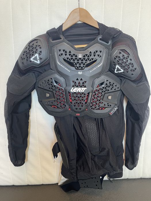 Armadura corporal Leatt