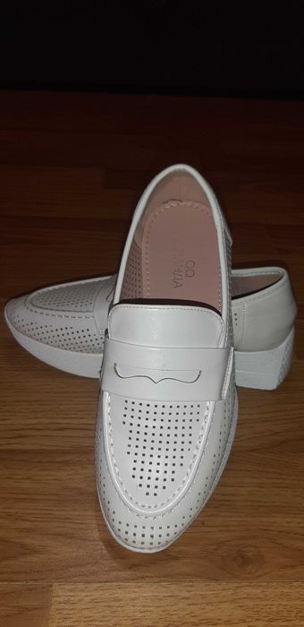 Туфлі для дівчинки