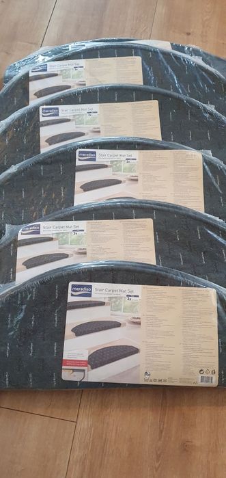 Nakładki dywanowe  na schody 18szt