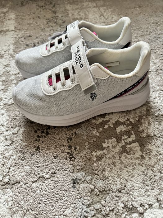 Nowe buty firmy U.S Polo ASSN rozmiar 34.
