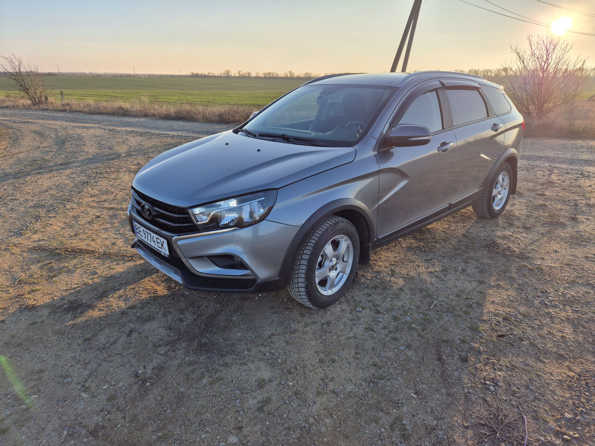 Продаю lada vesta sw cross лада веста