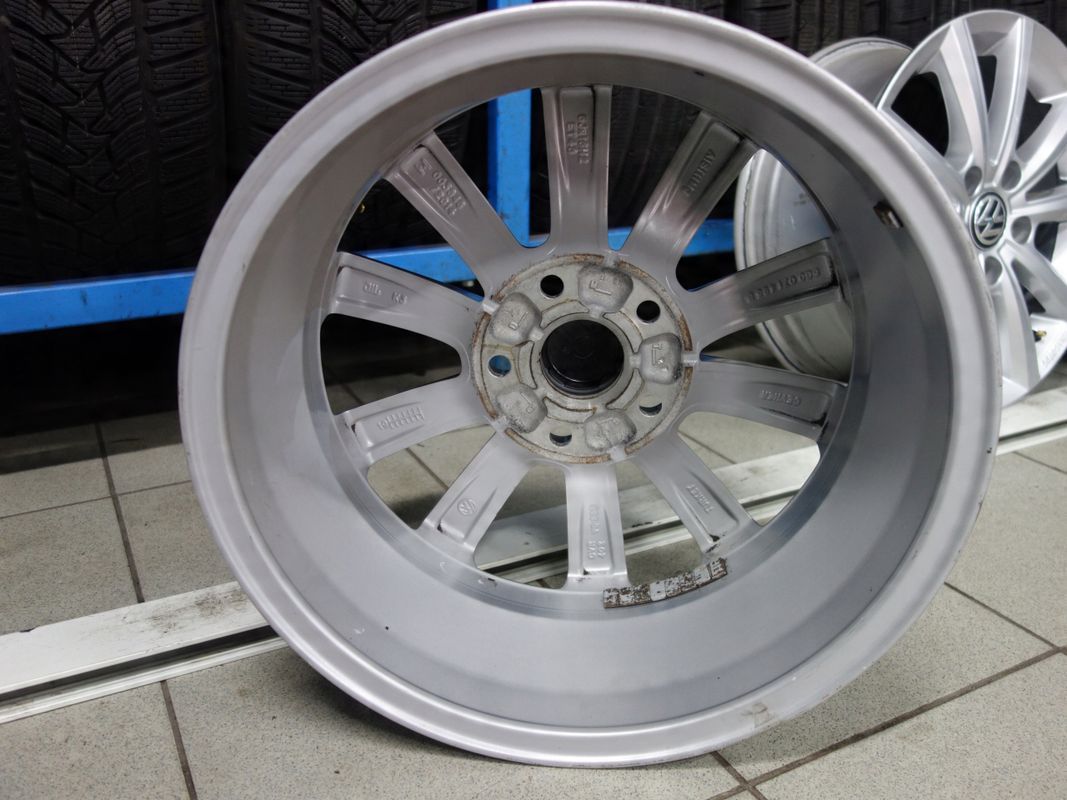 16/5x112 Felgi Aluminiowe Vw Oe Passat Tiguan Golf Touran extra stan