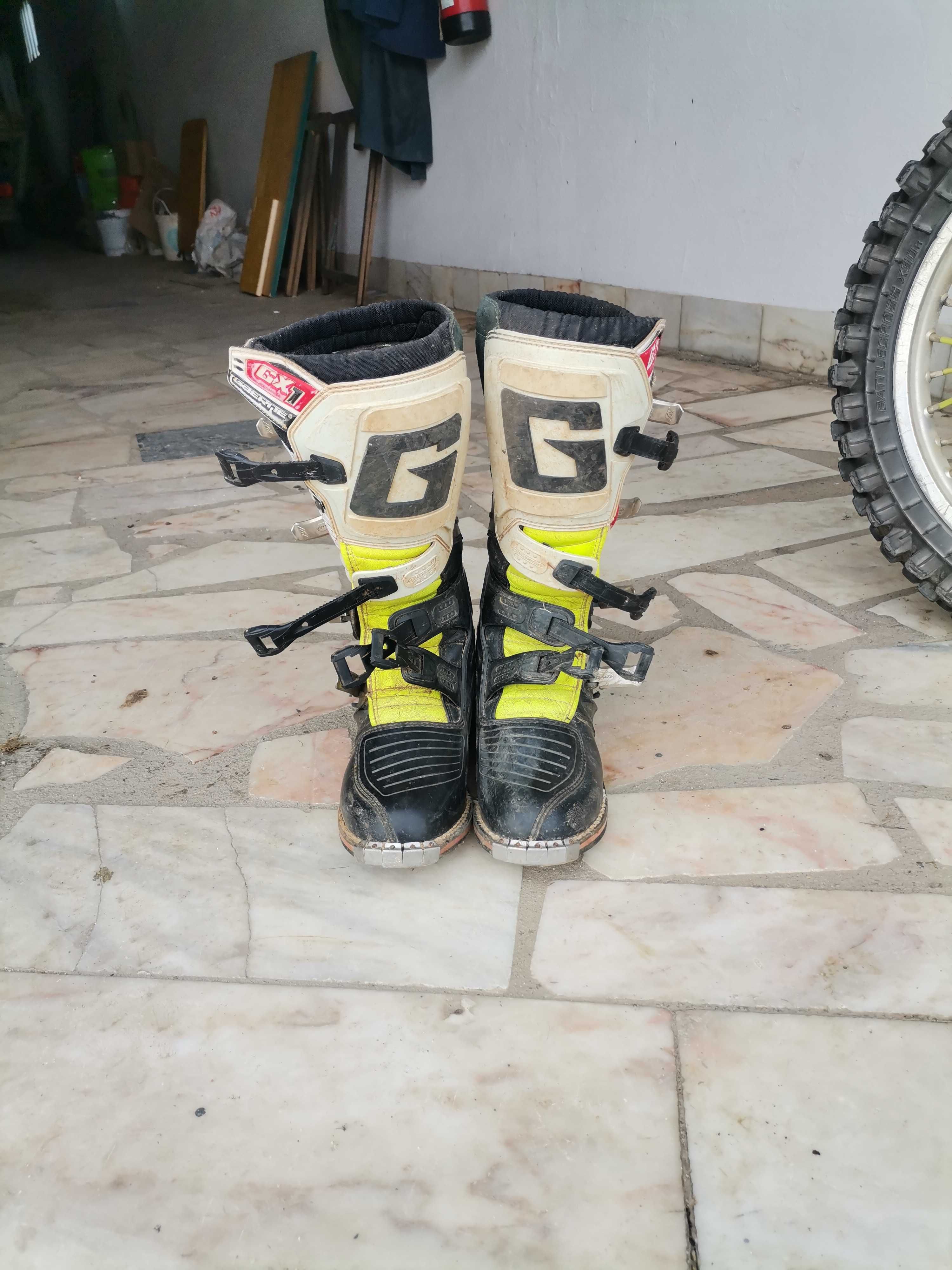 Suzuki rm-z 250 , único dono + vários acessórios.