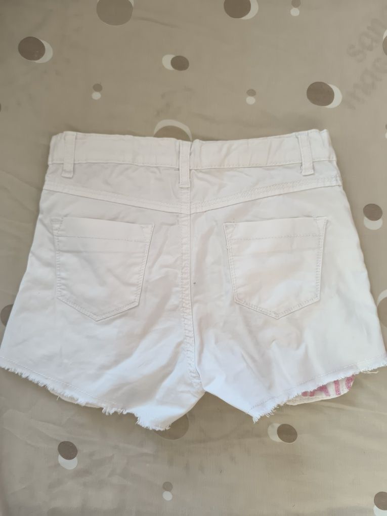 Calção branco de menina