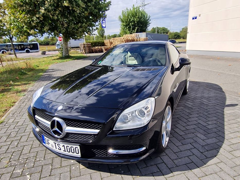 Mercedes-Benz SLK 200 Roadster Bi-XEN LEDER BEIGE PANORAMA PDC