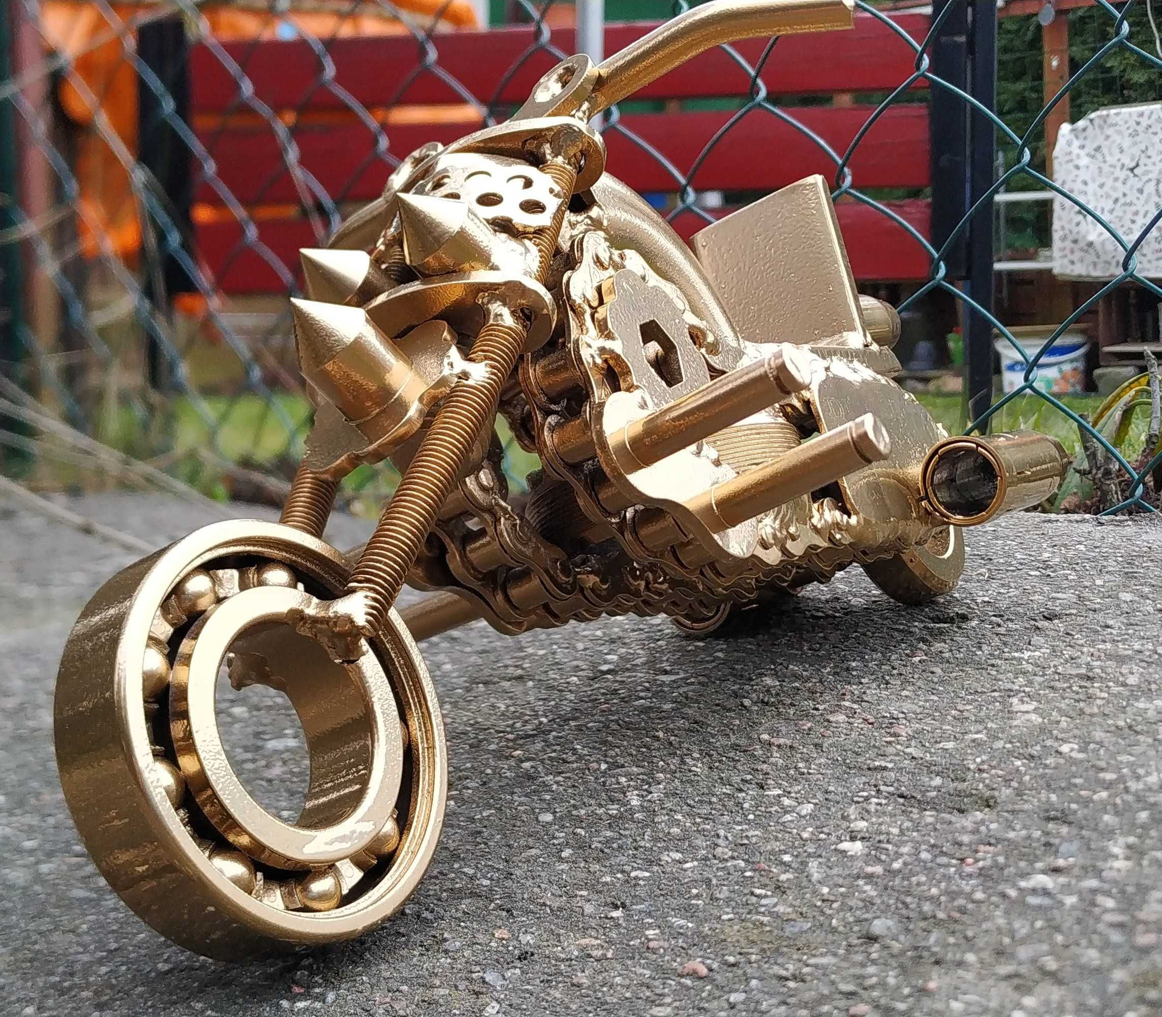 Motocykl, rękodzieło z metalu