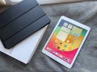 Продам iPad gen 6 32 gb Silver (коробка + чохол)
