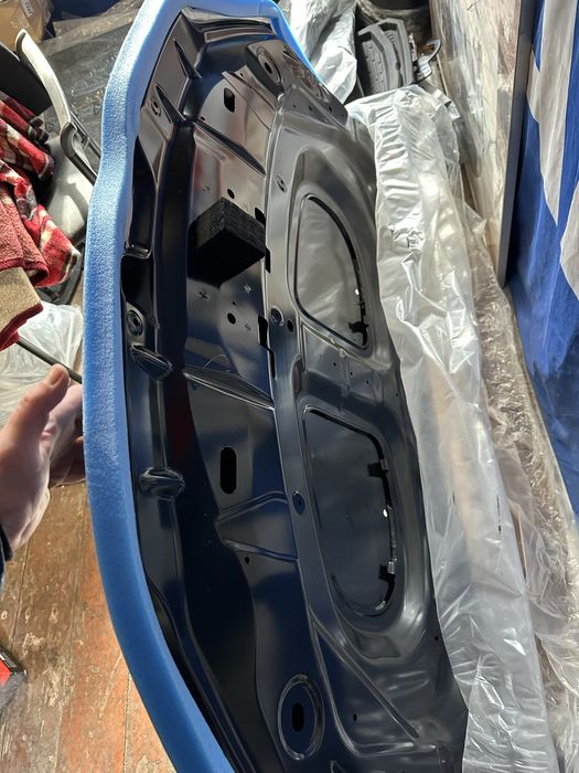 Капот Рено Логан Сандеро II