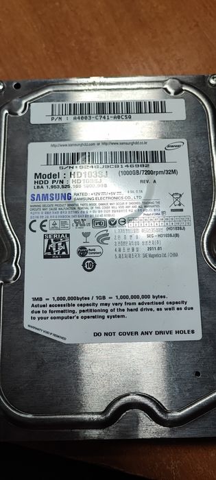 Жорсткий диск Sata 3.5  на 1 Тб