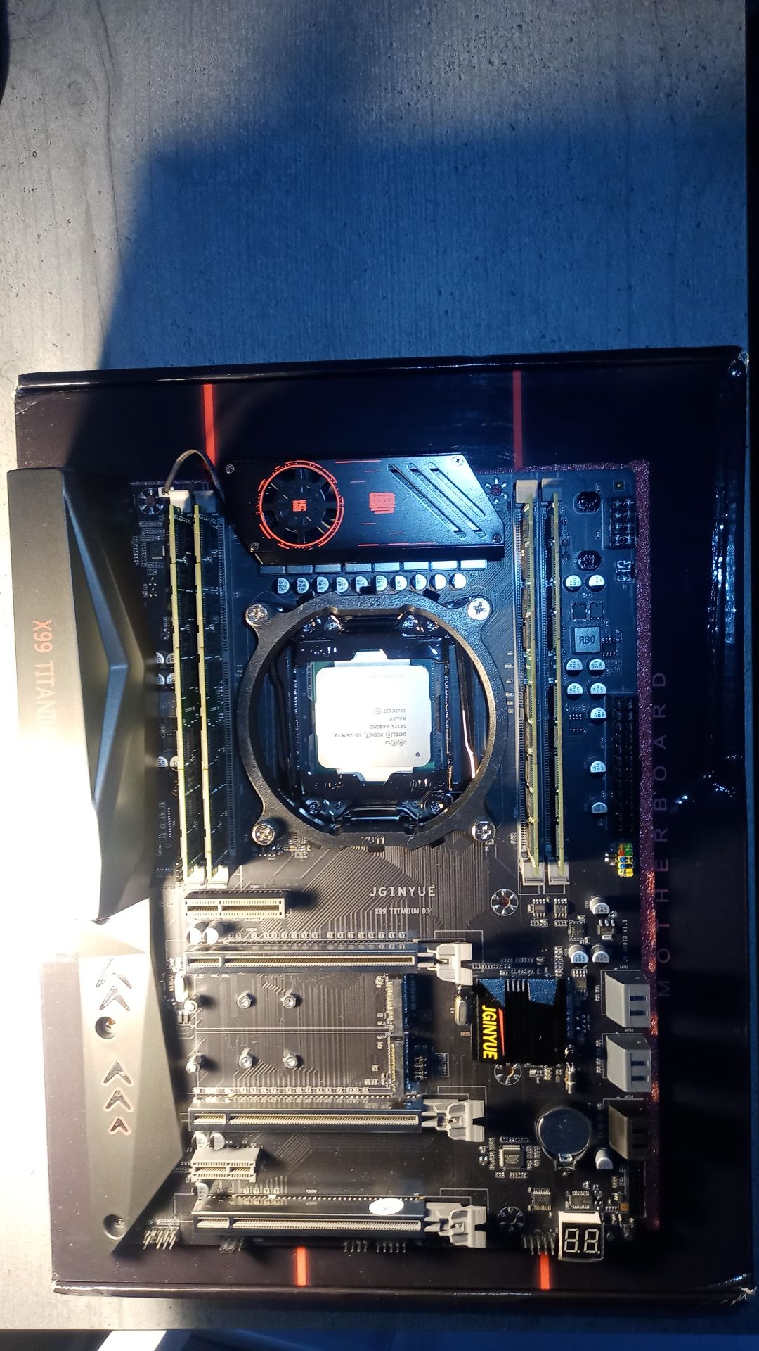 X99 Titanium D3 2011-3 Xeon E5-2676v3 + 4x8 (32Gb) Samsung ECC REG