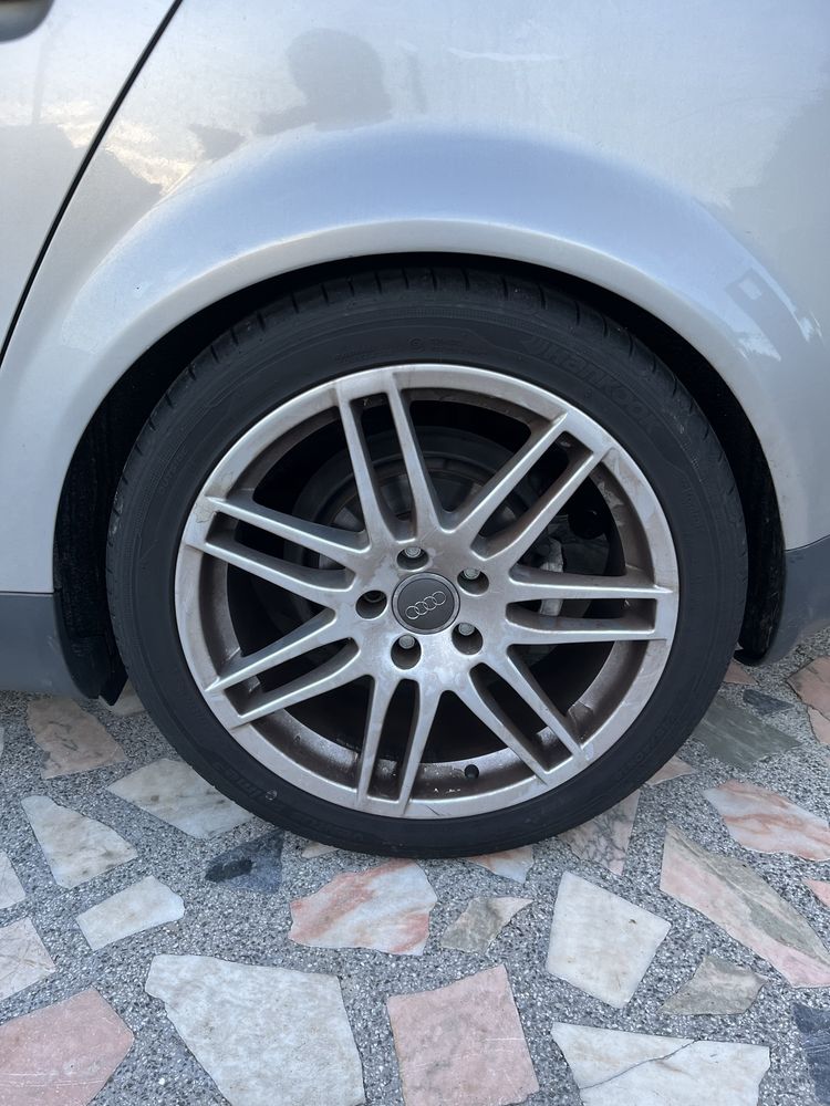 Jantes Audi 18 “RS4” com pneus 245/40/18