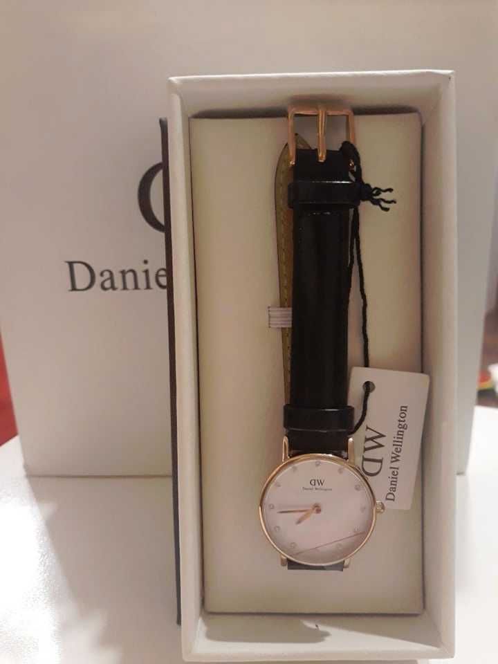 Zegarek damski DW Daniel Wellington 0901